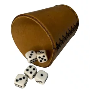 Bozo com Copo de Couro